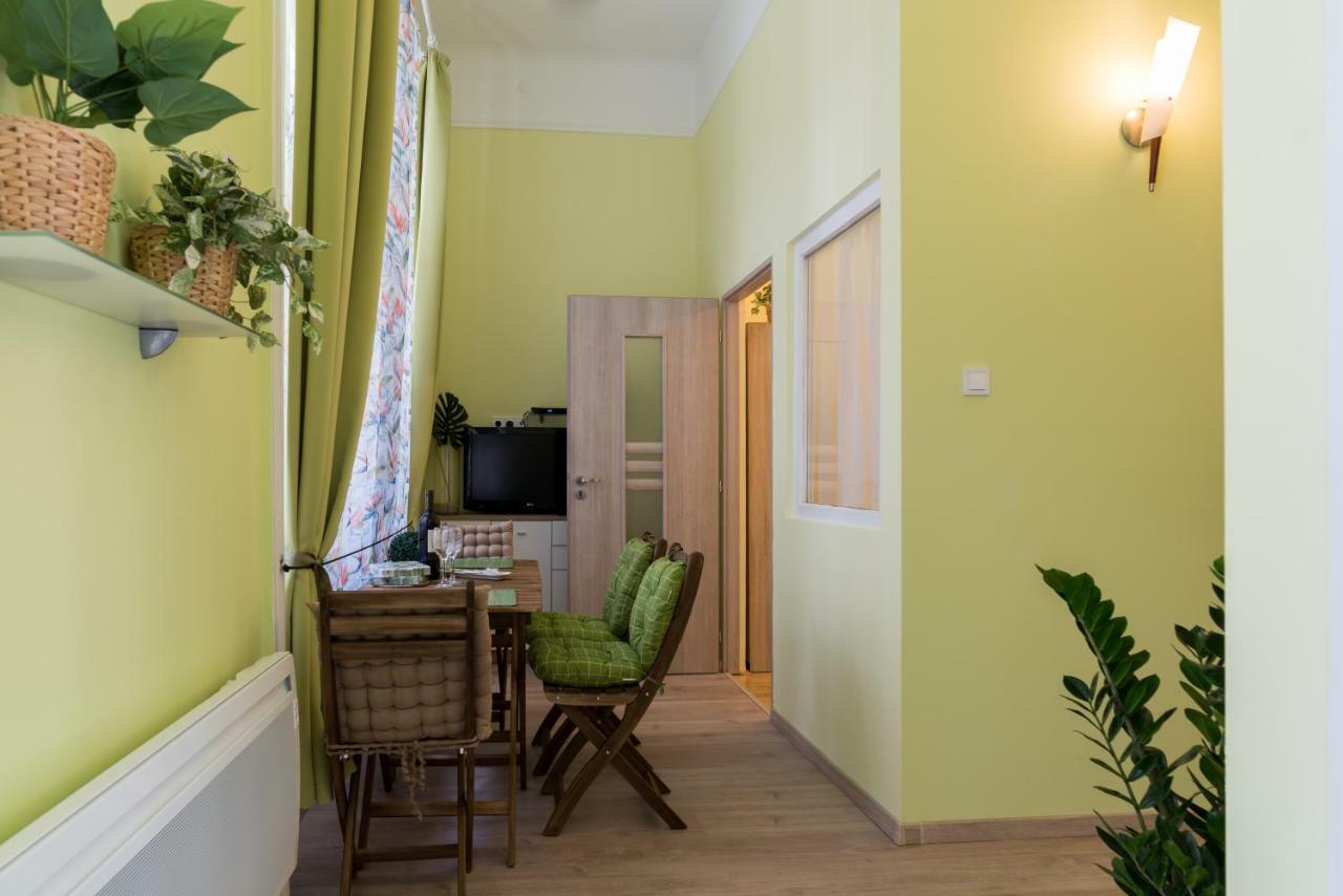 Jungle Design Apartment Budapest Ngoại thất bức ảnh